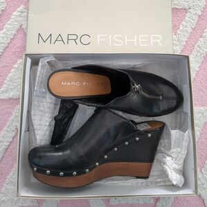 sale‼️🎄 NWT Marc Fisher Black Leather Wedge Clog Mules size 9.5